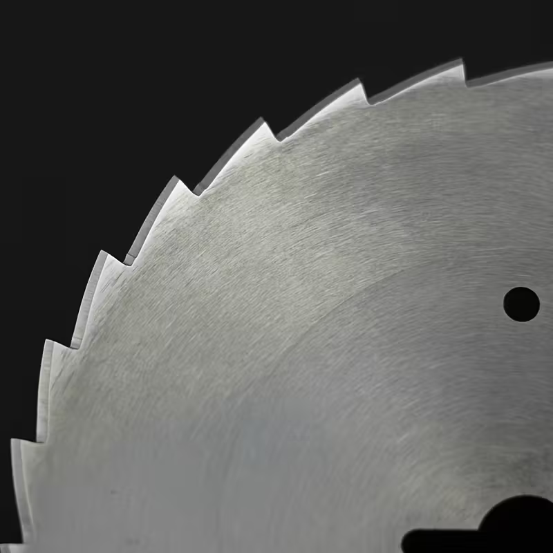 Corrosion-Resistant Serrated-Edge Food-Grade BBQ Circular Blade for Roast Leg of Lamb, Smoked Ham & Andouille Sausage Cutting