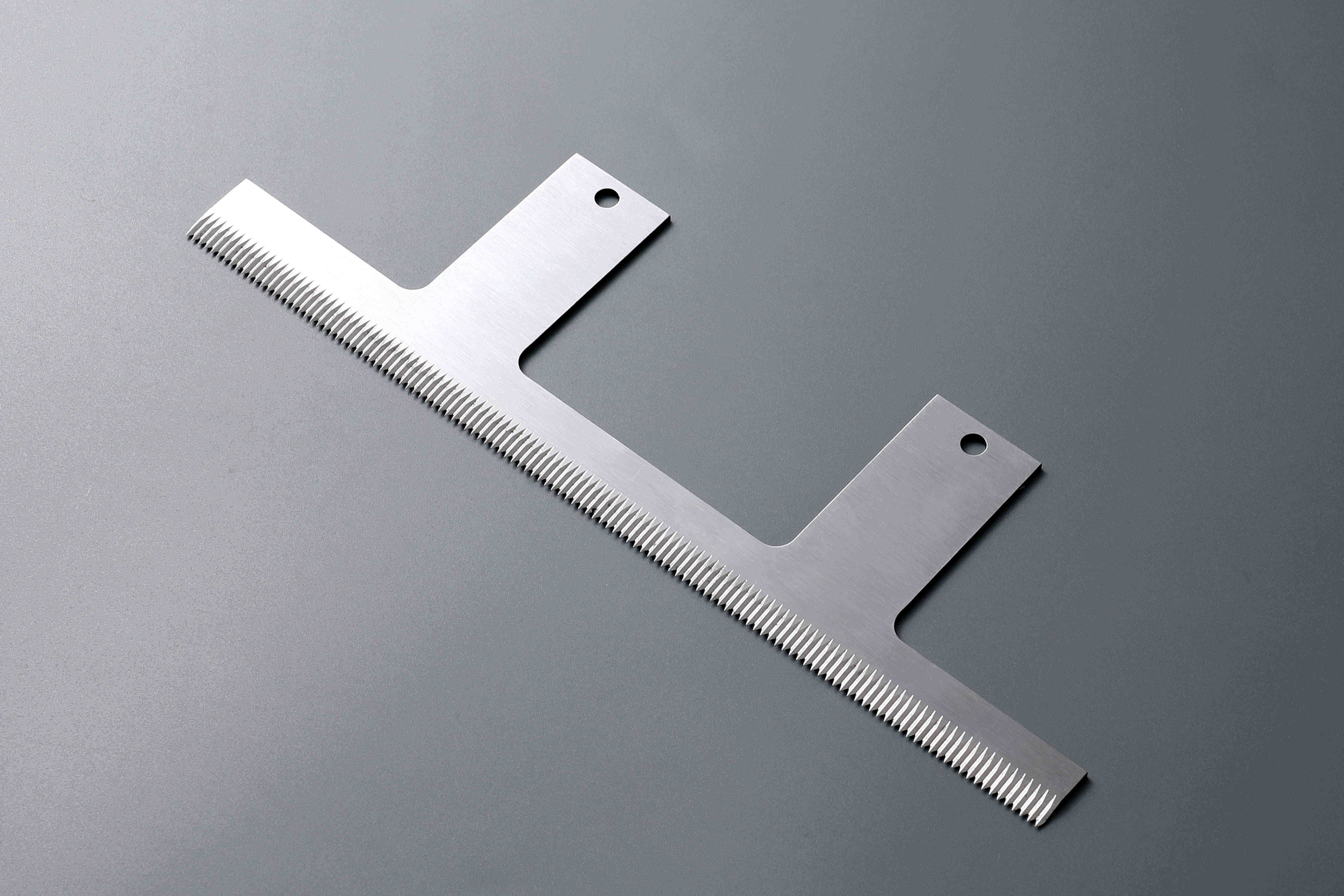 Thin Toothed Steel Industrial Round Blades with for Sharp Edges for Packaging Machines