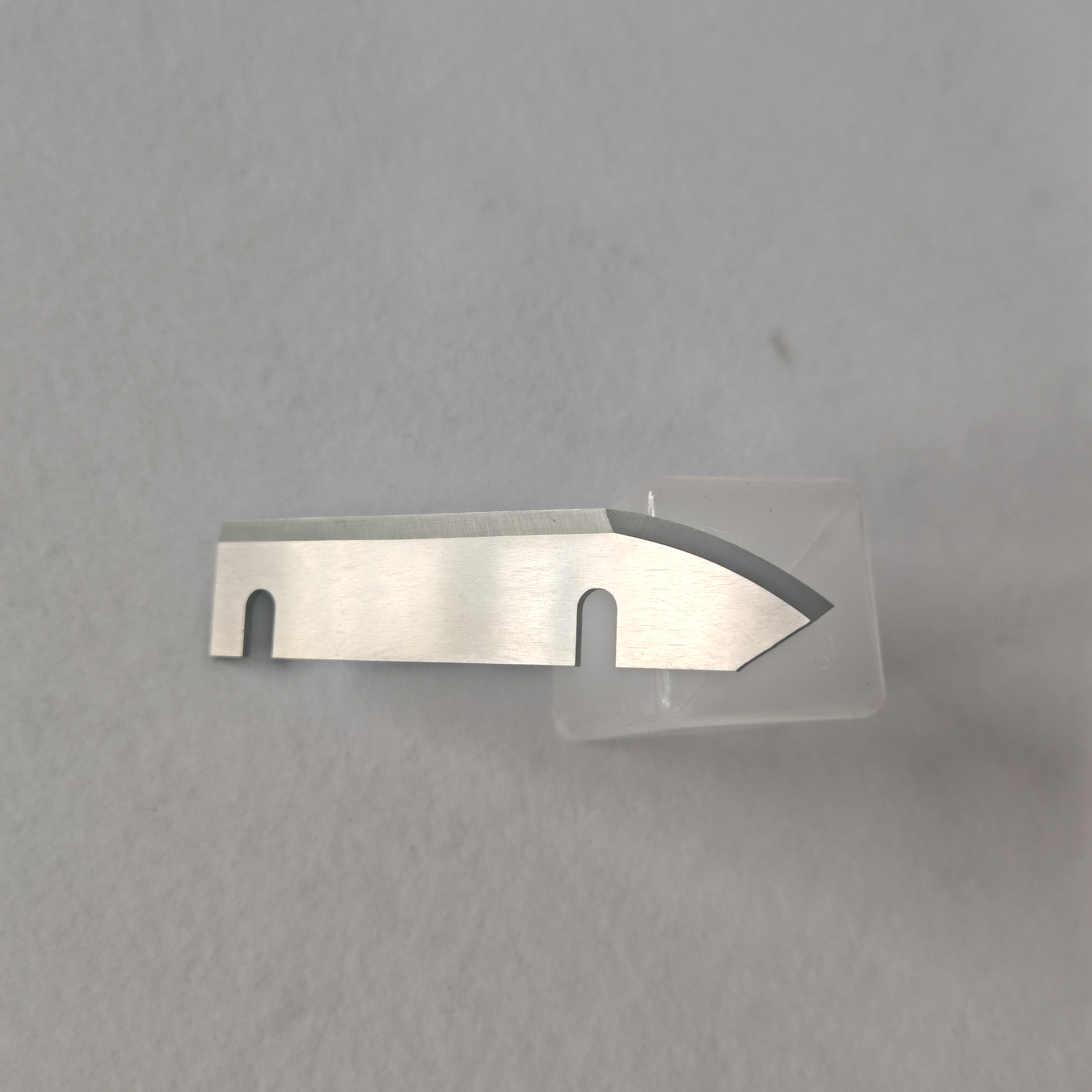 Razor-Sharp High-Performance Multi-Purpose Stainless Steel Slaughter Knife for Butchers and Meat Processing Experts