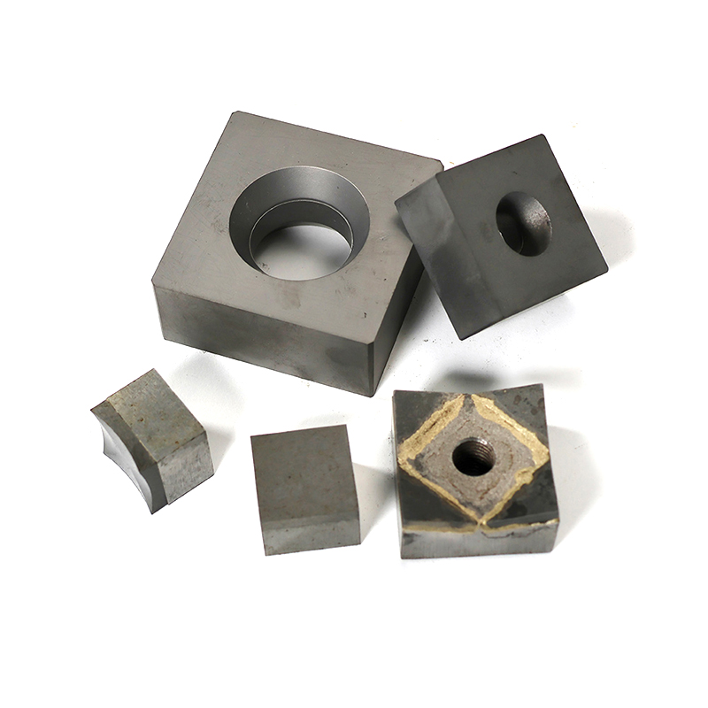 Ultra-Durable Long Sharpness Retention Precision-Stamped shock-resistant High-Efficiency Crusher Blade with Smooth Edge for Minimizing Material Jamming During Shredding