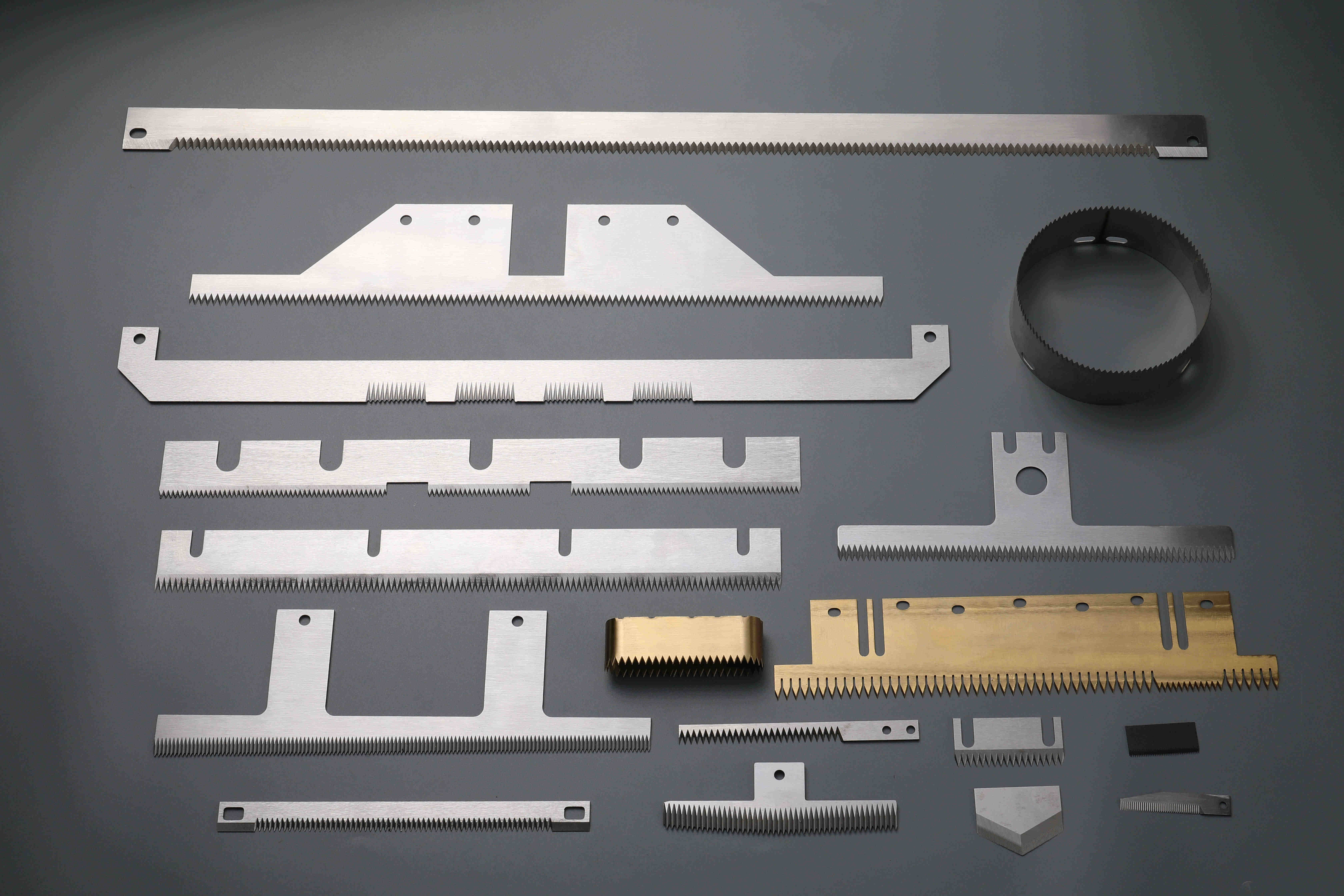 Customizable Industrial Blades Packaging Machine Toothed Knives Various Types for V-Shaped Easy-Tear Cut Packaging