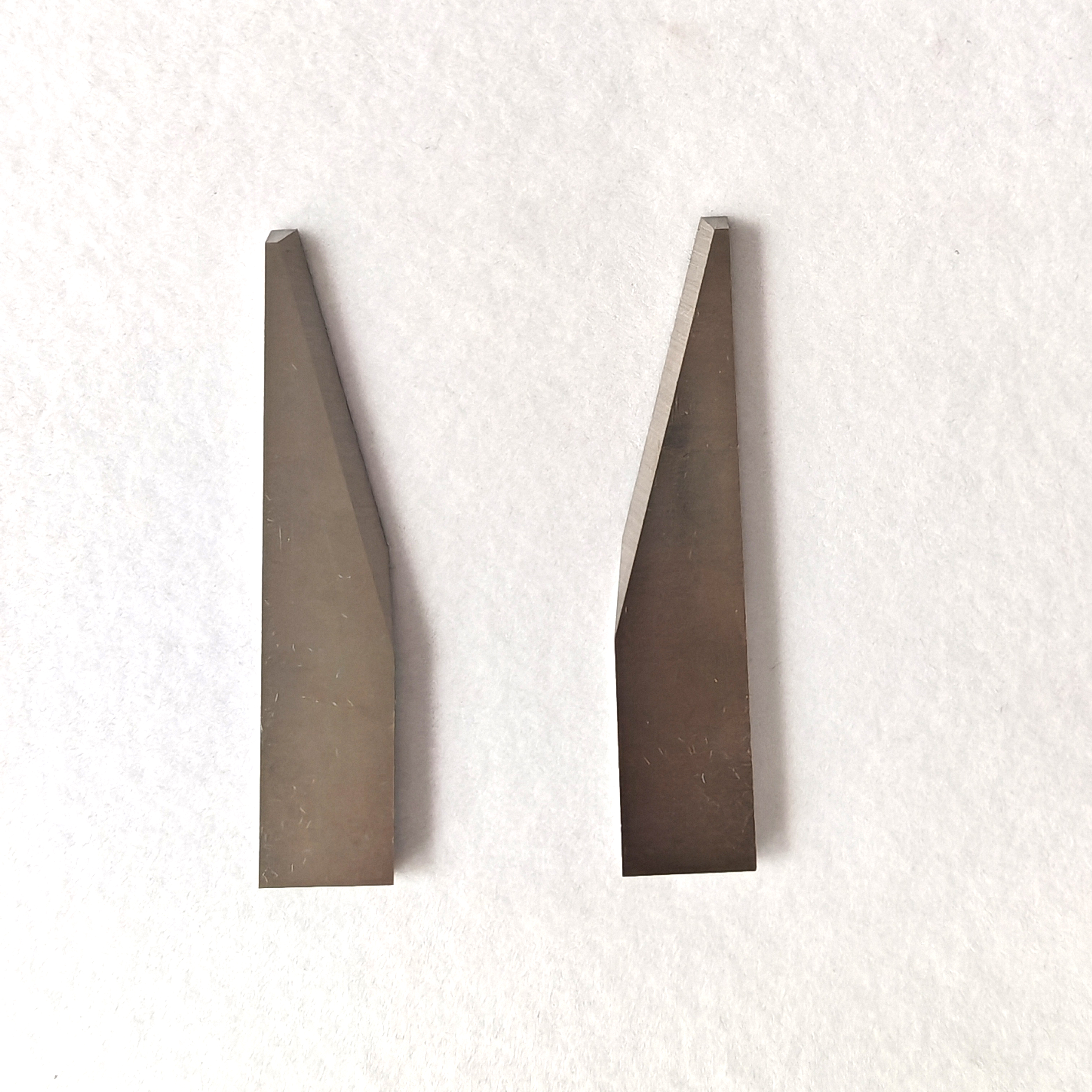 Razor-Sharp High-Performance Multi-Purpose Stainless Steel Slaughter Knife for Butchers and Meat Processing Experts