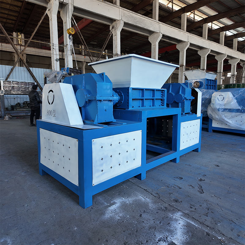 High-efficiency Dual-shaft Shredder for Recycling Kitchen Waste Paper, Cardboard, Wood, Metal, and Hard Disk Shredders.