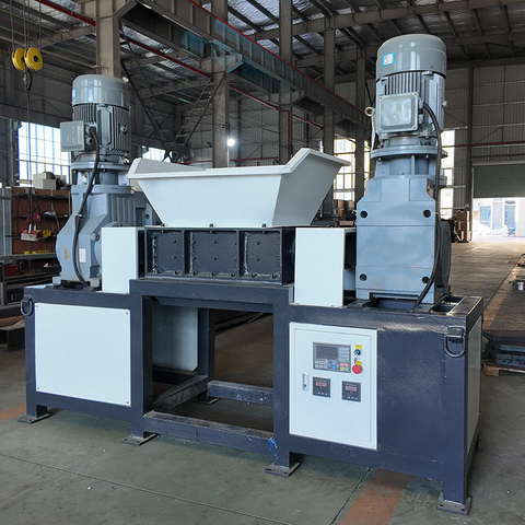 Mobile 15hp Tire Shredder, 600 Model, Scrap Tire Recycling Machine (40 Mesh)